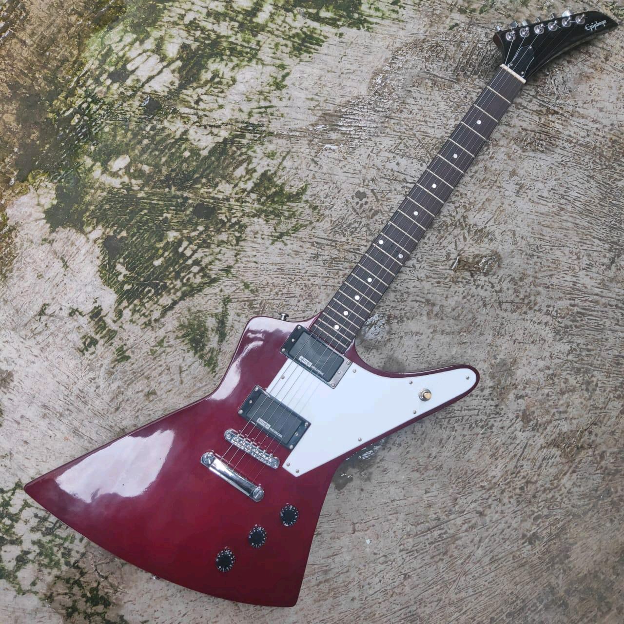 Gitar Elektrik Epiphone Explorer w/ Pickup Active AMTECH High Gain 9v - Gambar 2
