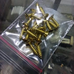 Skrup Sekrup Screw Mur Baut warna Gold untuk Pickguard dan Cavity Gitar dan Bass untuk semua merk